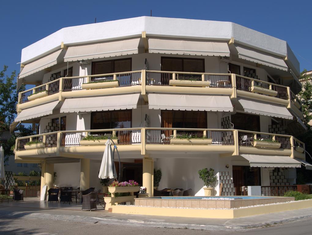 Studios Souropanis كامينا فورلا المظهر الخارجي الصورة