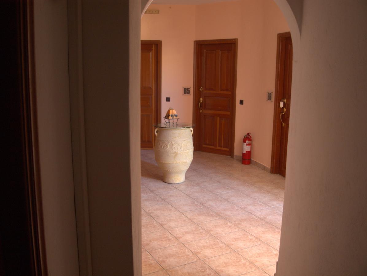 Studios Souropanis كامينا فورلا المظهر الخارجي الصورة